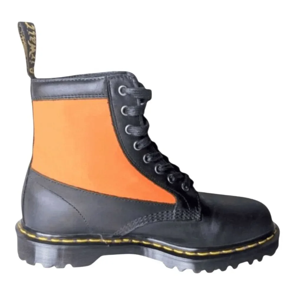 DR. MARTENS 1460 Combat Boot Size M8/W9